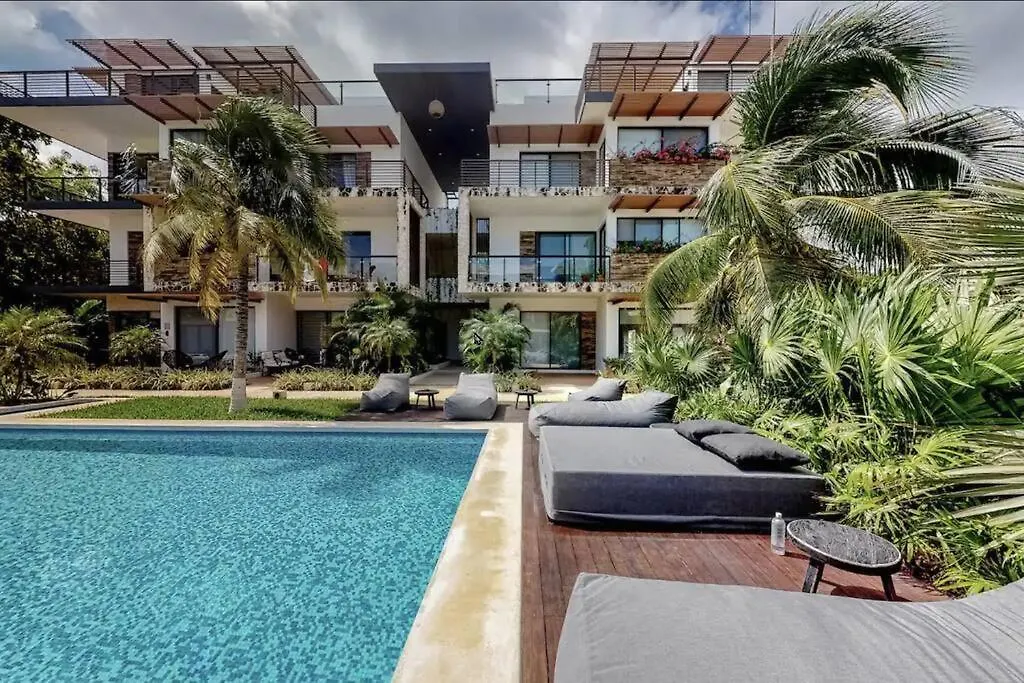 Spacious Condo, Beautiful Pool, Wi-Fi - Casa Kaanal 104 Tulum Apartment
