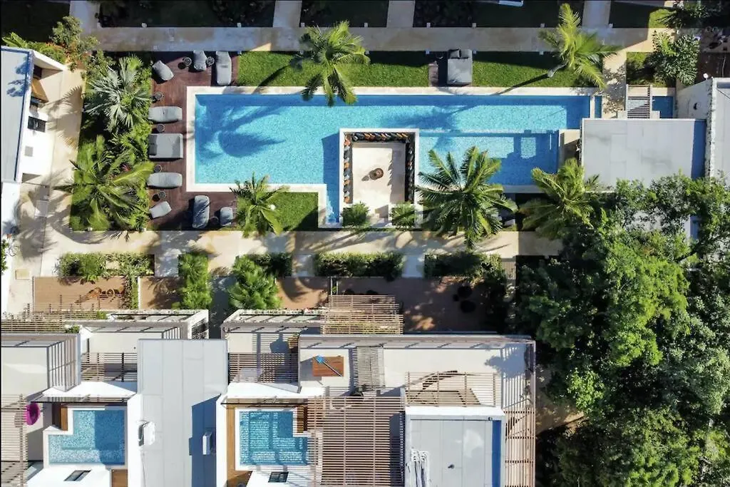 Spacious Condo, Beautiful Pool, Wi-Fi - Casa Kaanal 104 Tulum Mexico
